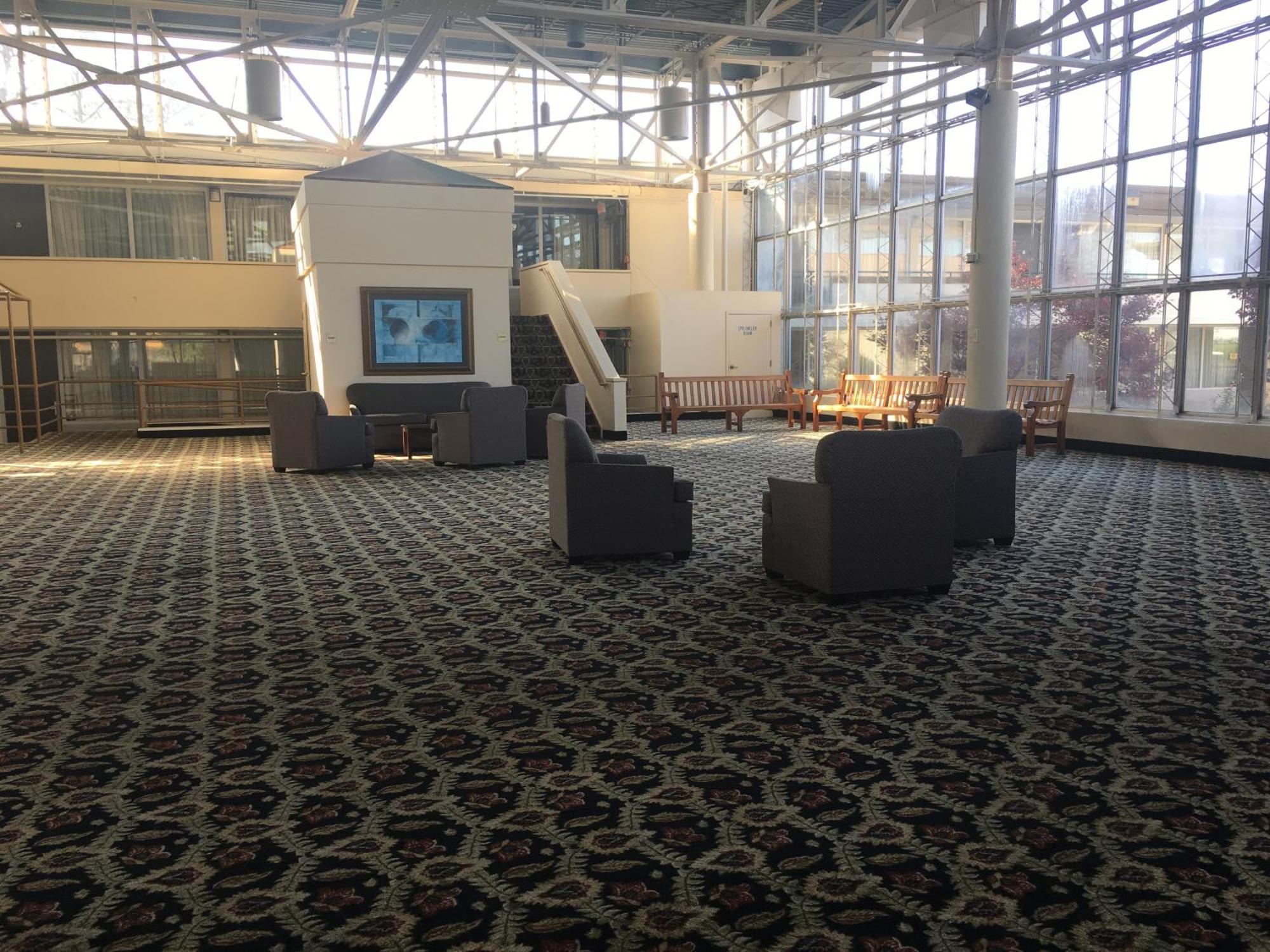 Days Inn By Wyndham Montgomery Near Aum Extérieur photo